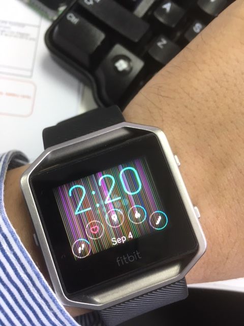 my fitbit blaze screen is black