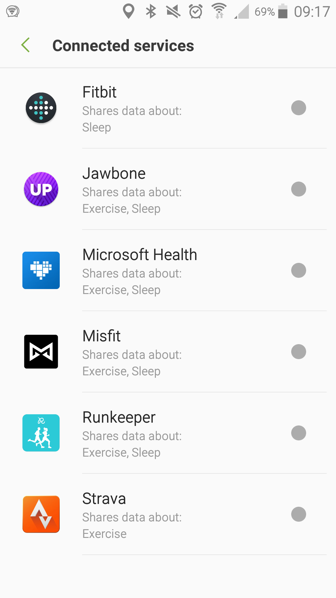 samsung health vs fitbit app