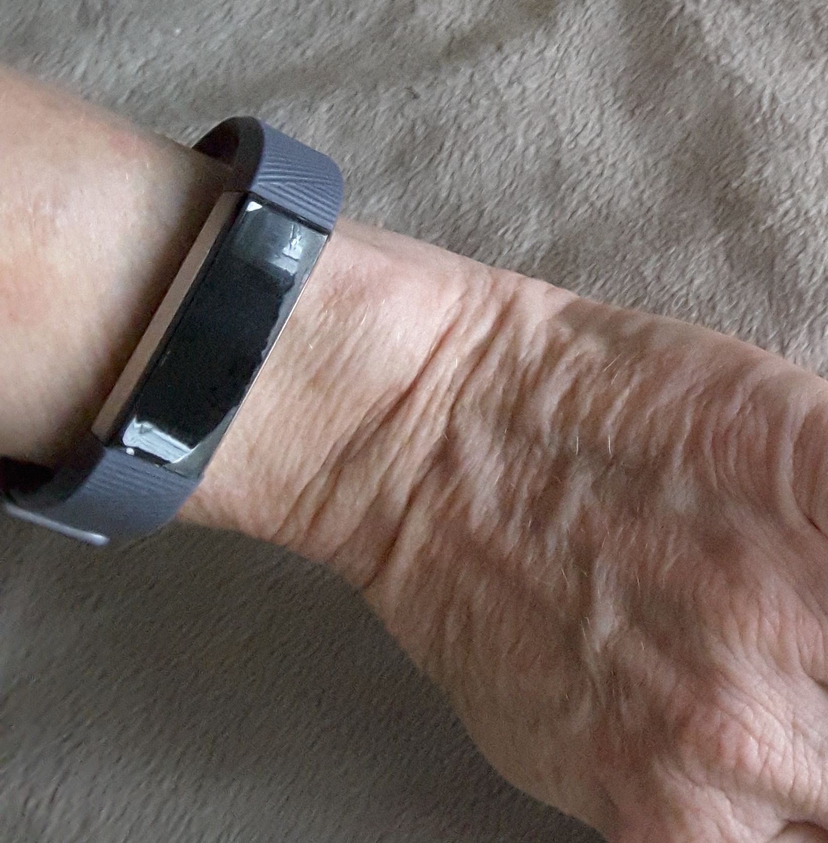 fitbit for big wrists