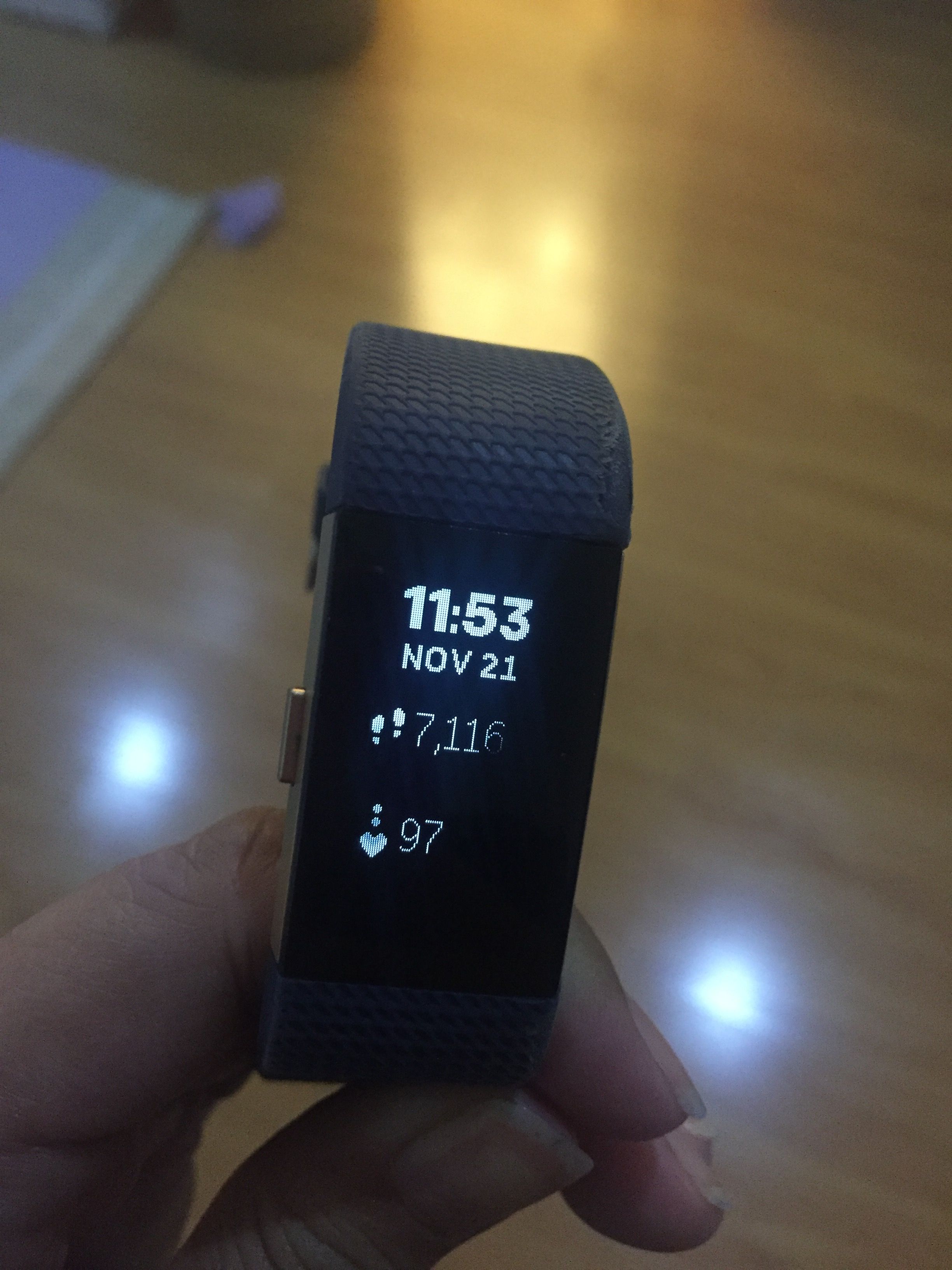 fitbit charge 3 screen fading