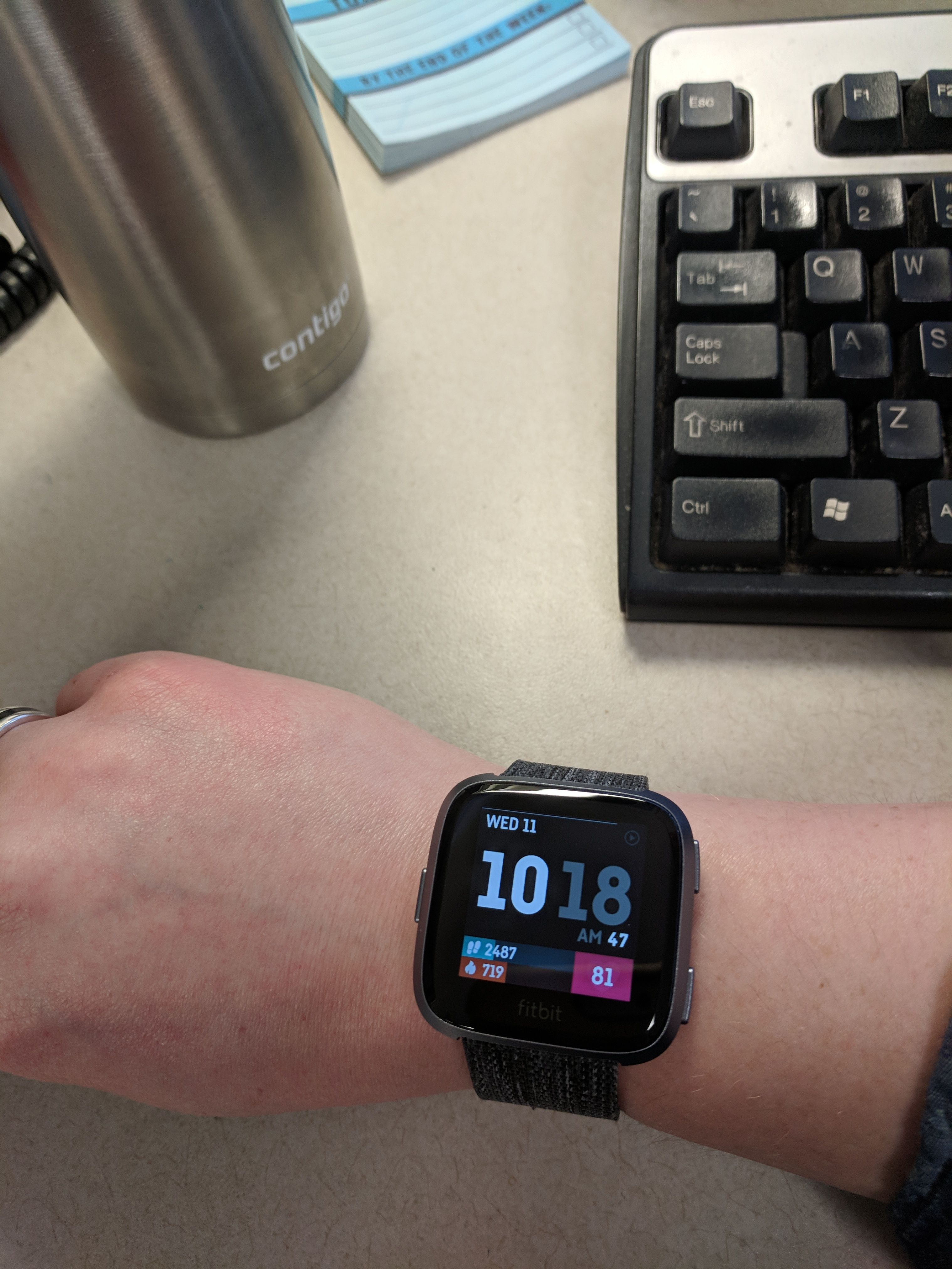 fitbit versa 2 on small wrist