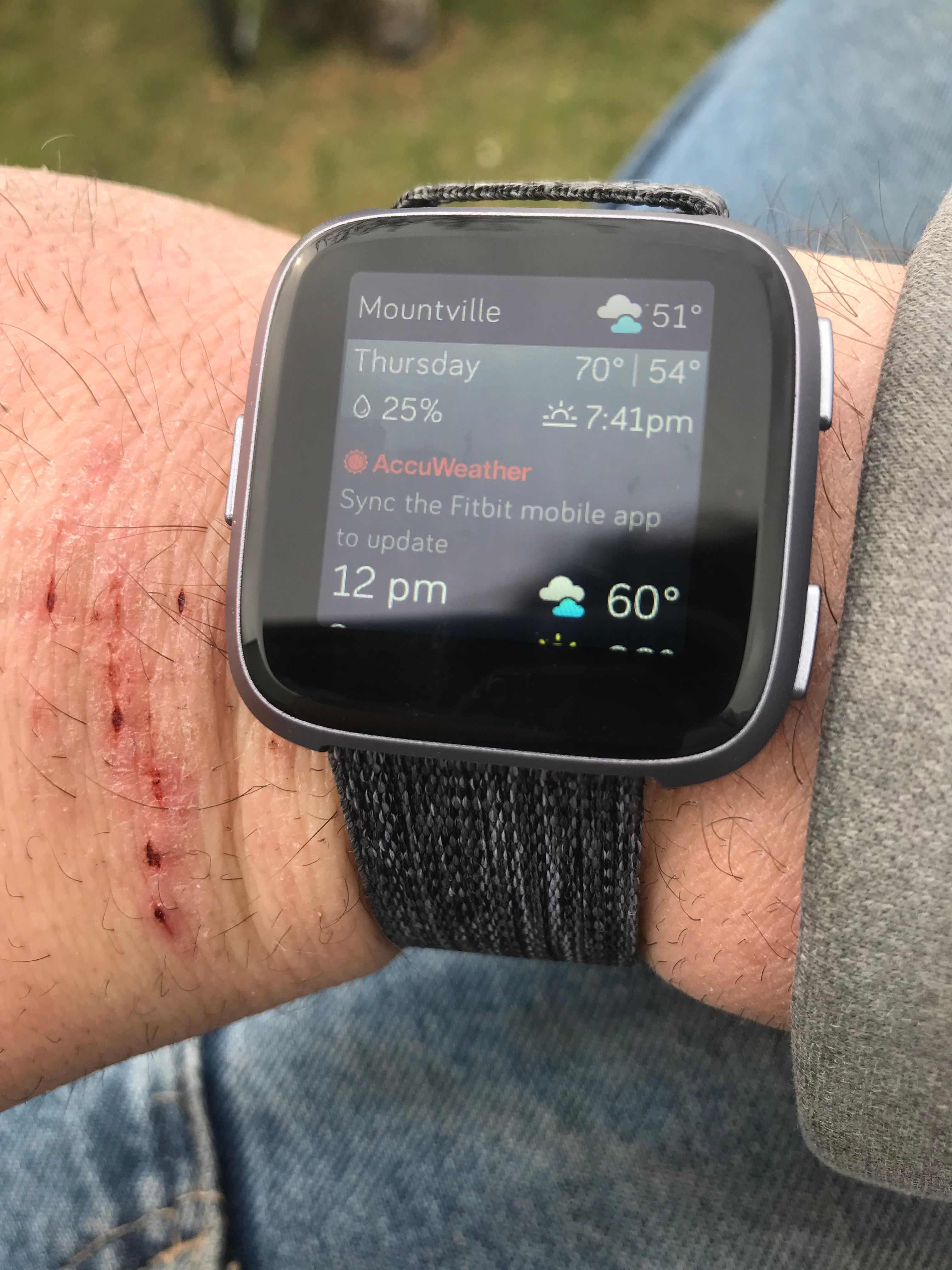how to set up weather on fitbit versa 2