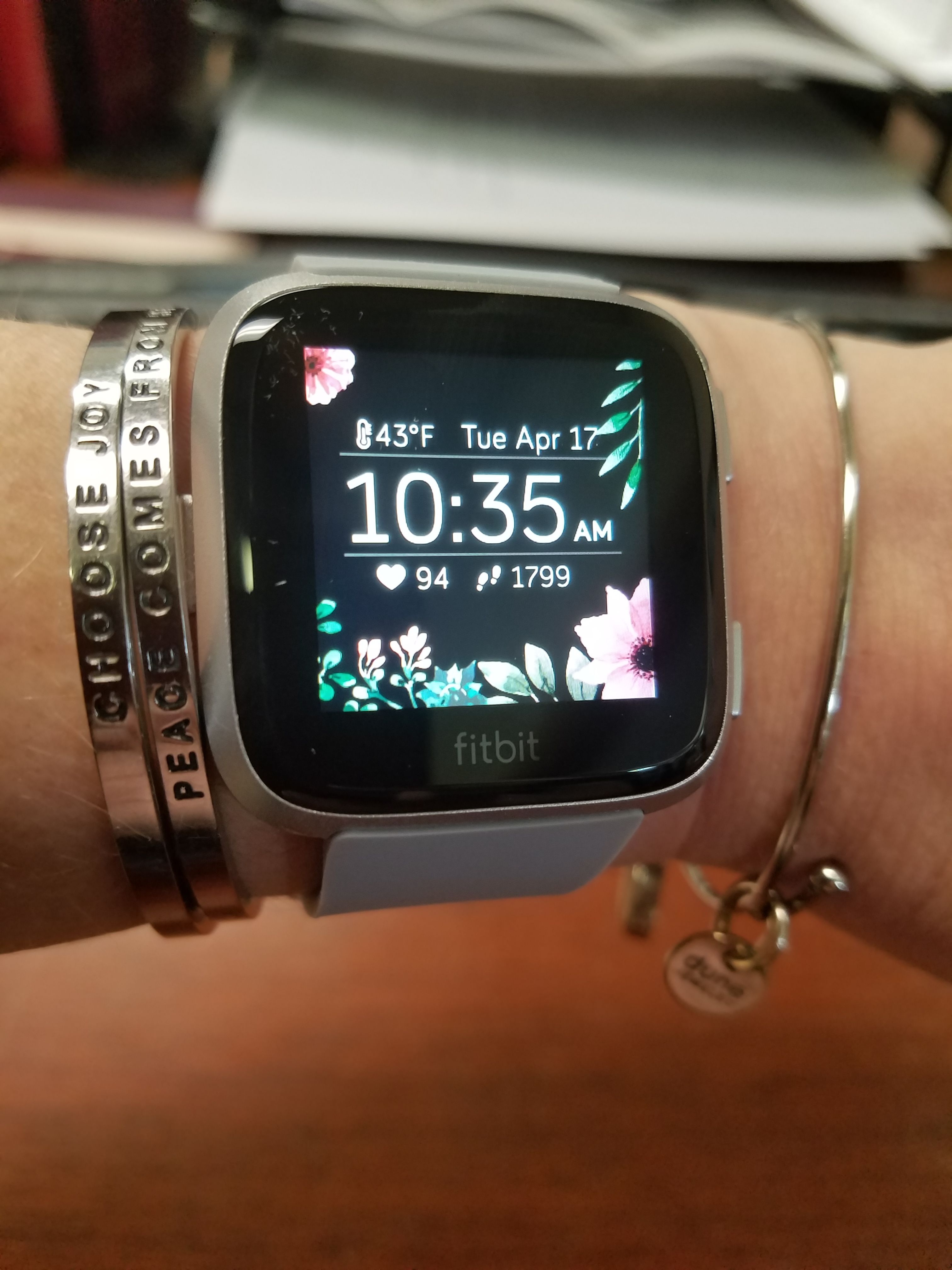 fitbit versa small