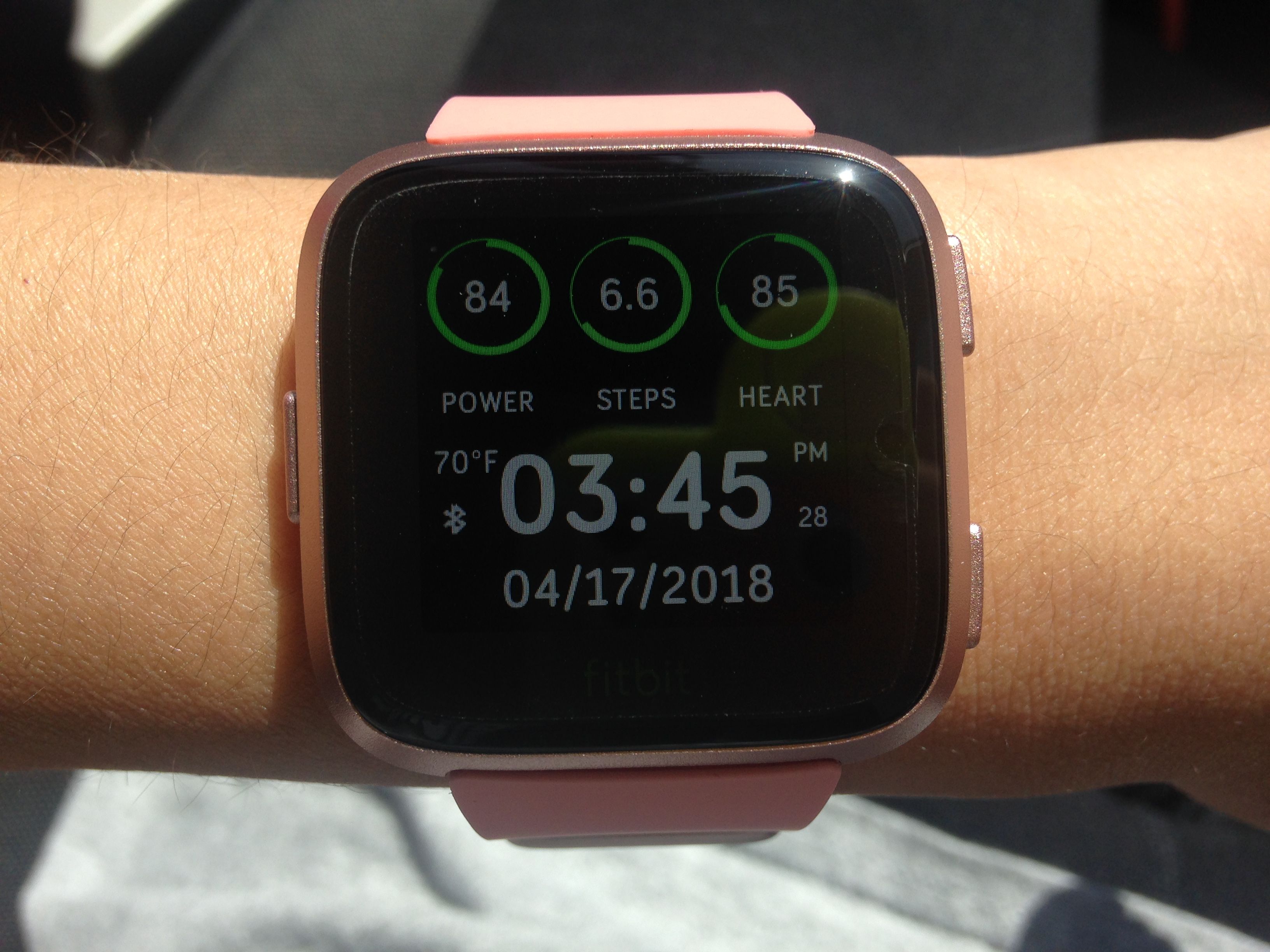 fitbit versa 2 on small wrist