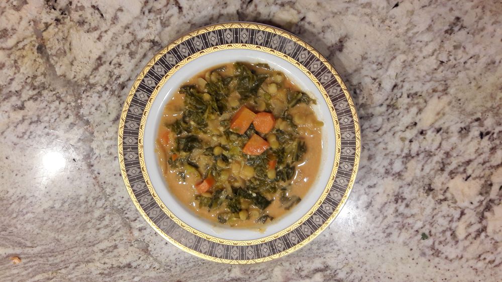 Nutritarian Cheesy Kale Soup