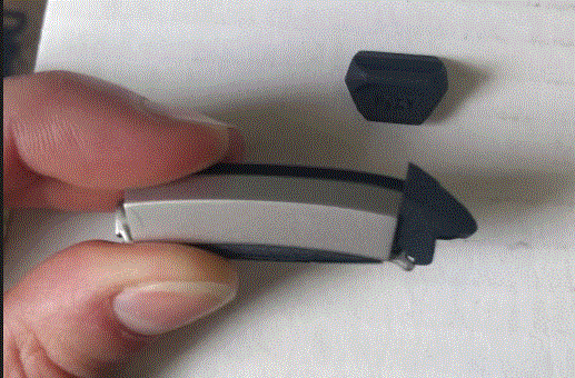 Fitbit band online connector