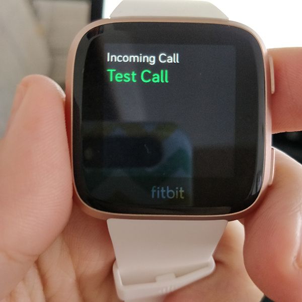 fitbit versa lite receive calls