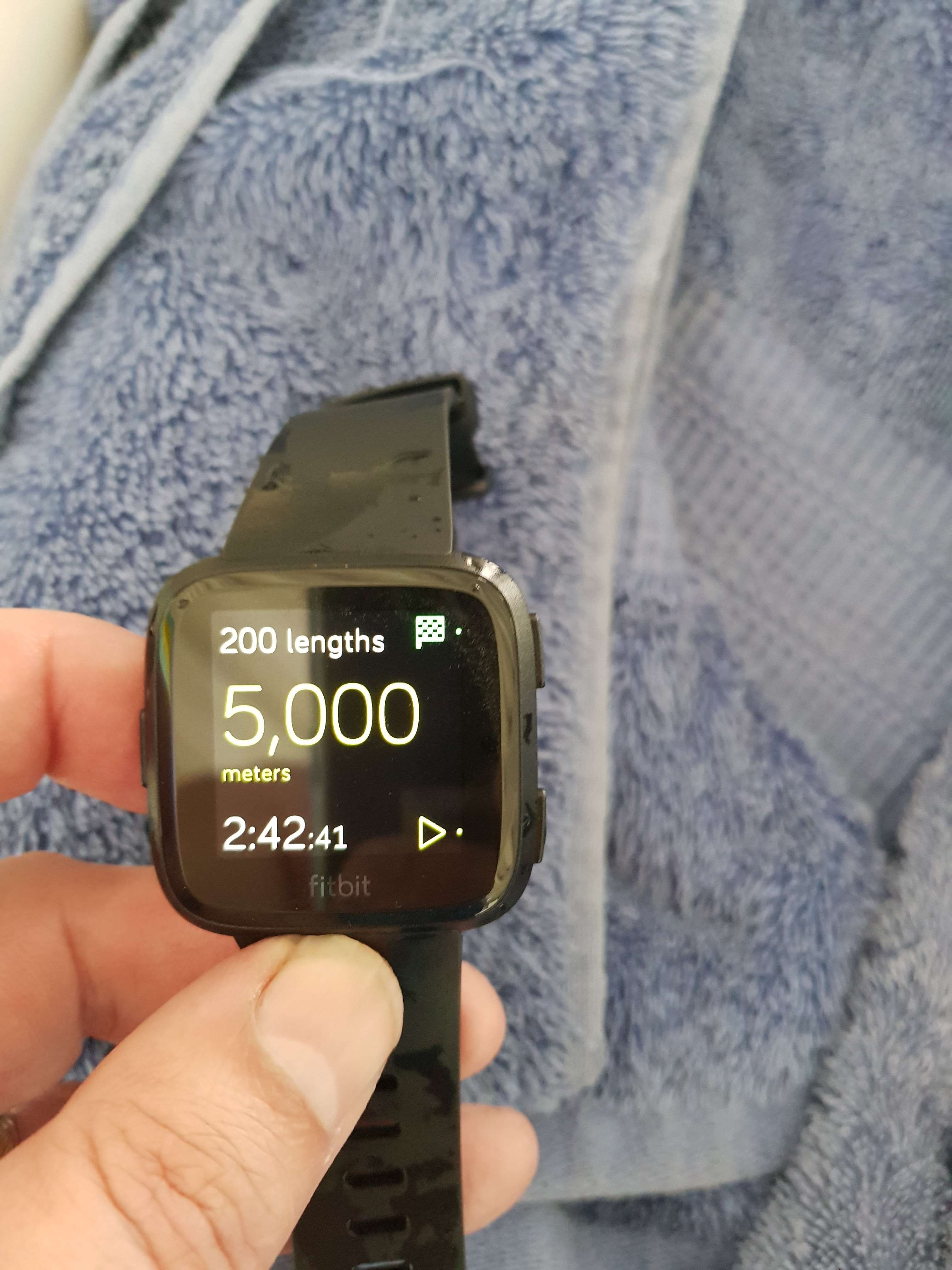 waterproof fitbit for swimming