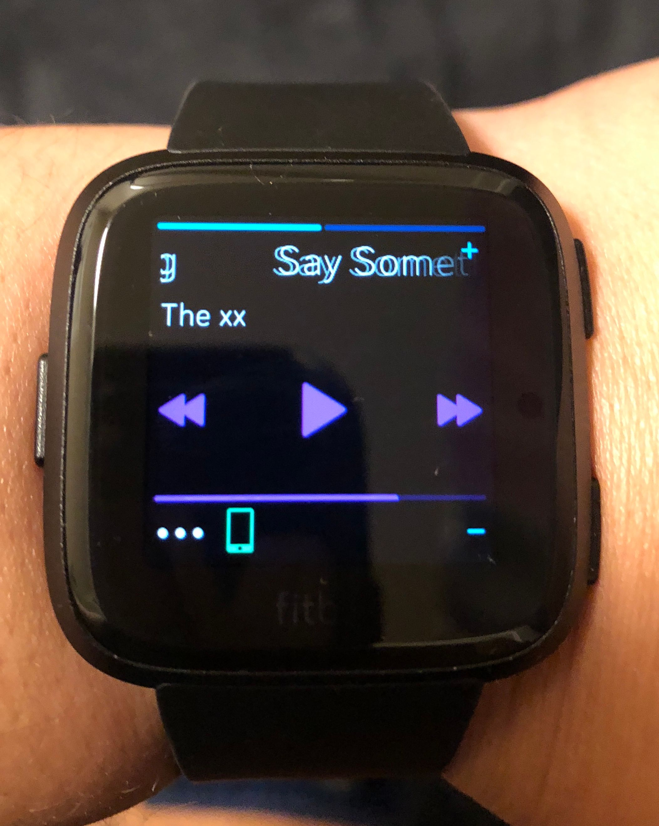 fitbit versa lite music control