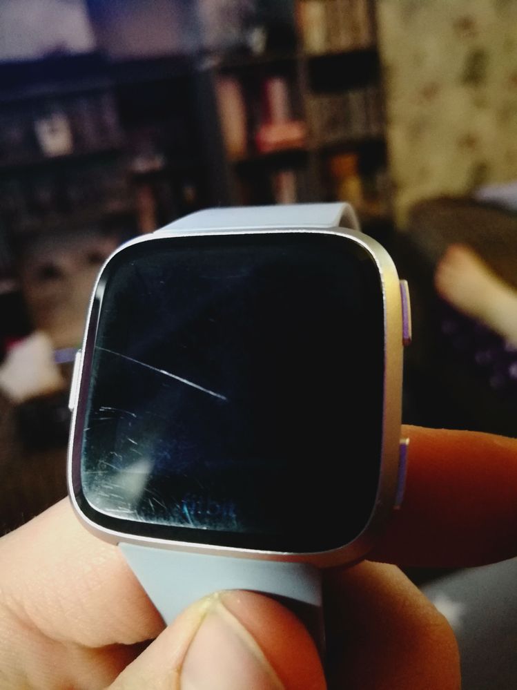 how to change the screen on fitbit versa