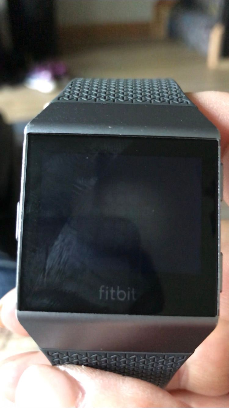 fitbit ionic screen blank how to reset