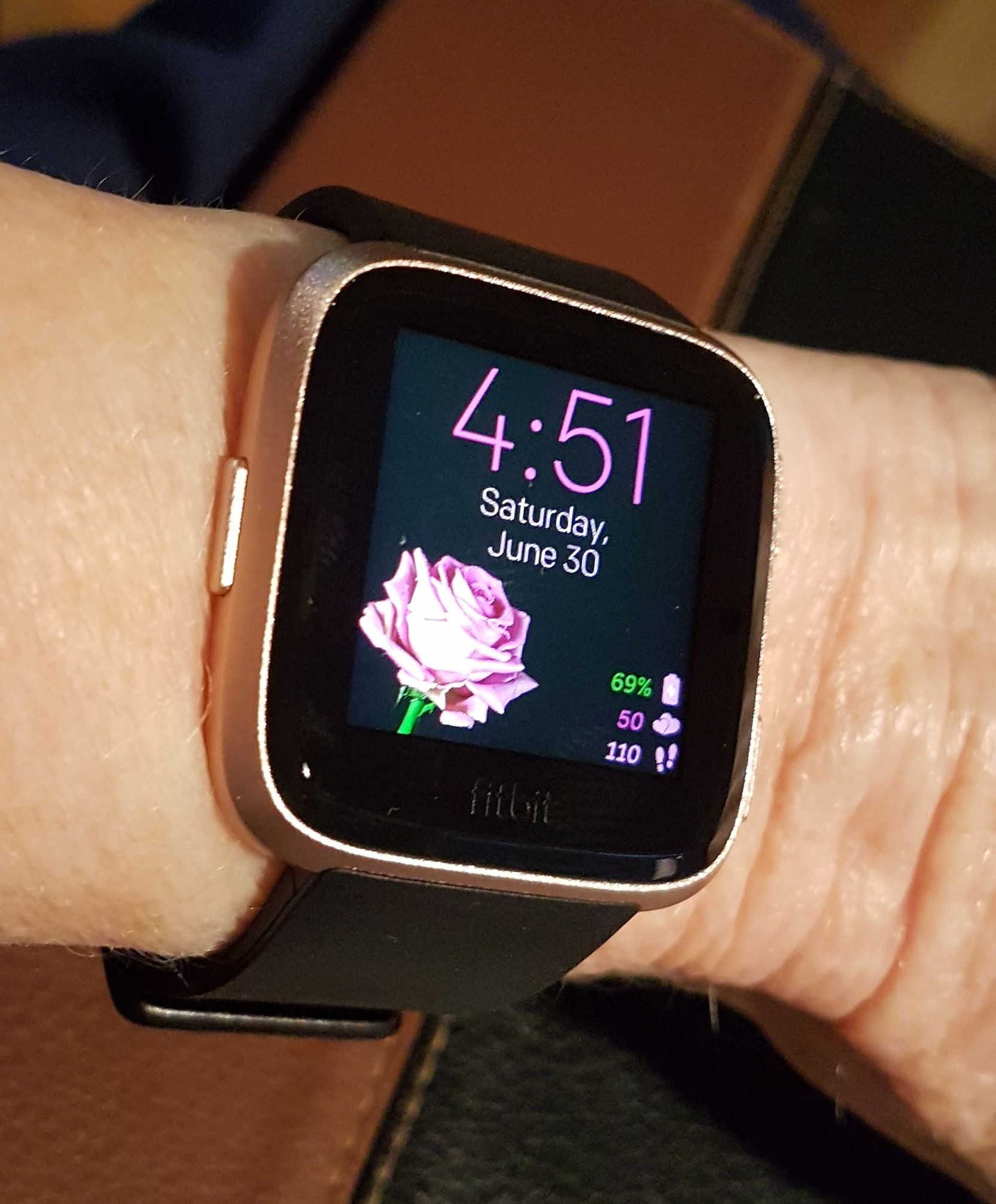 Rose gold fitbit with hotsell black band