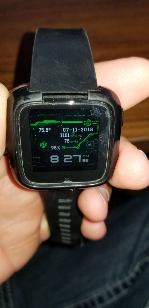 My fitbit versa is not holding a charge hot sale