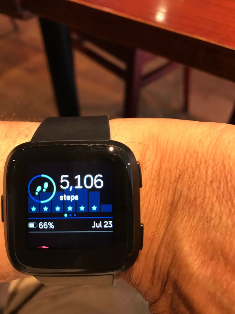 Tile for date and battery % no displayed at top screen