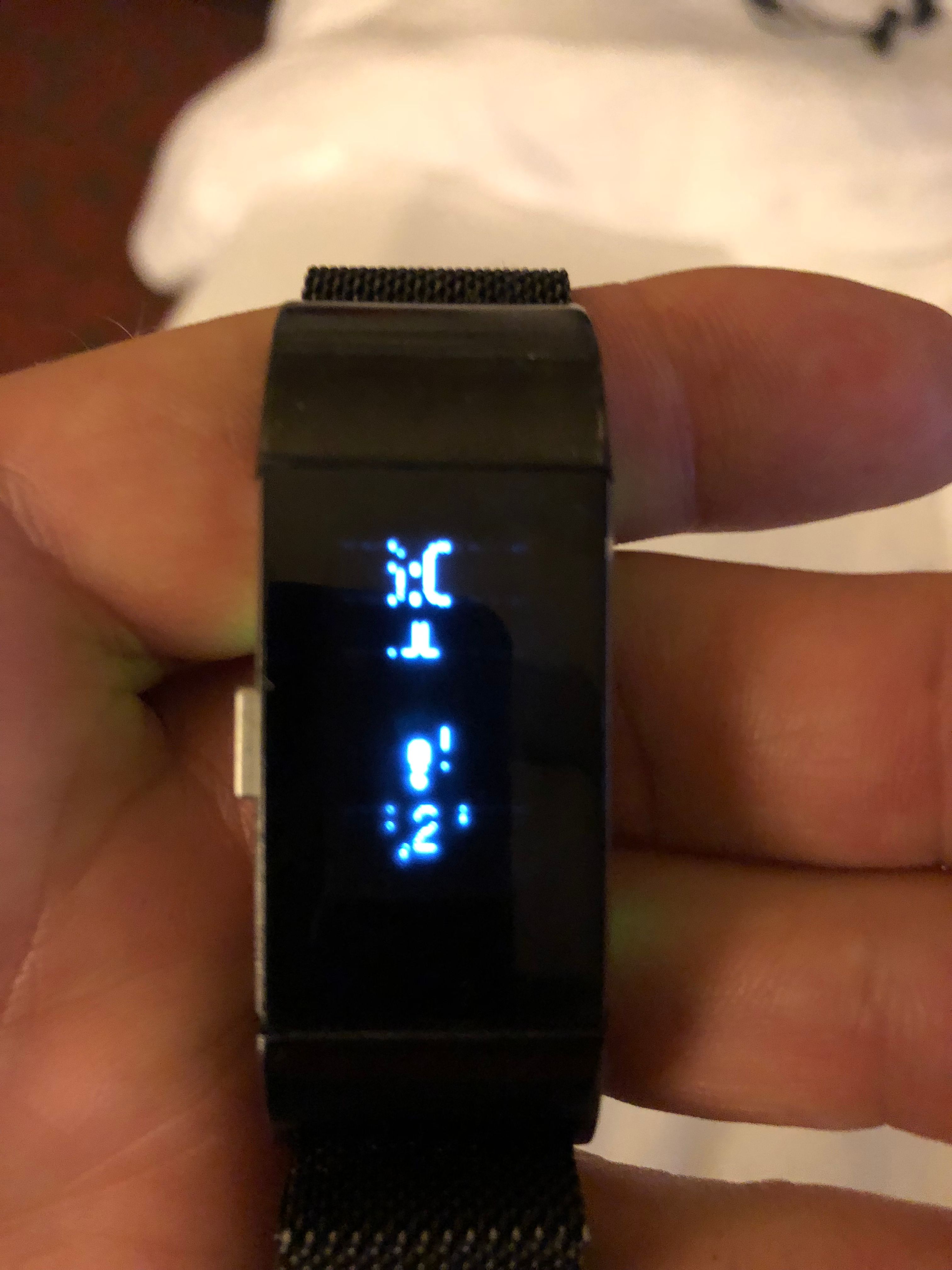 fitbit charge 2 green lights always on