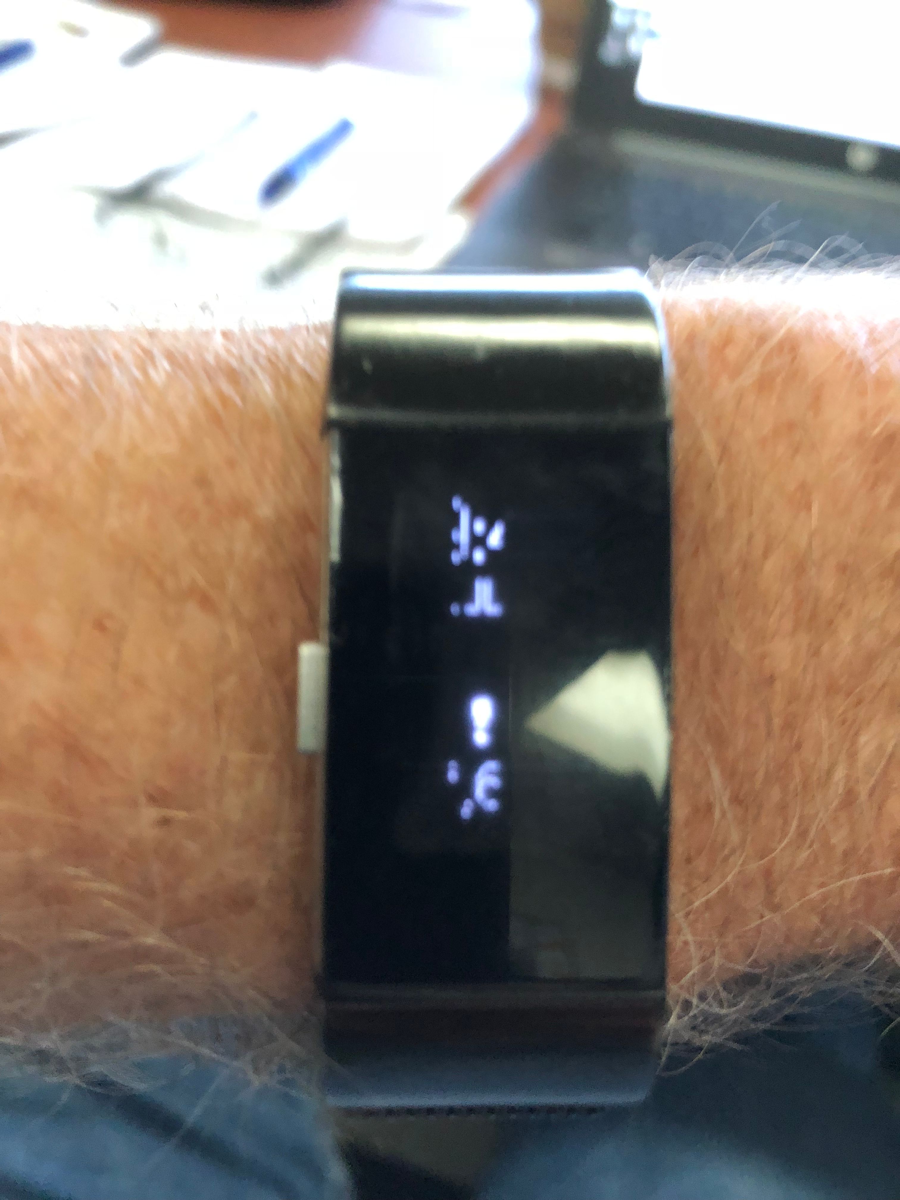 fitbit charge 2 battery dead
