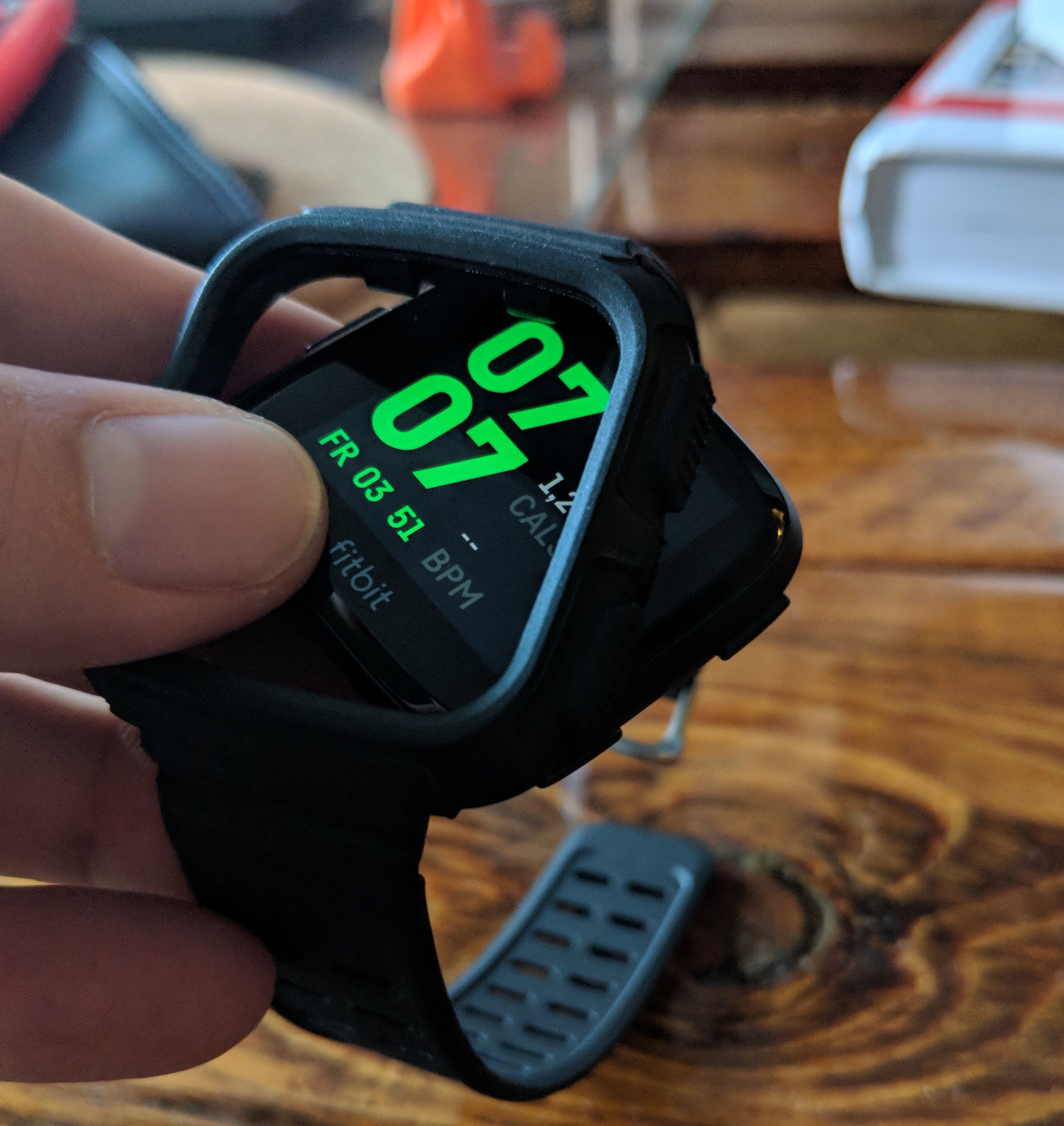 Fitbit versa bands hard to sale change