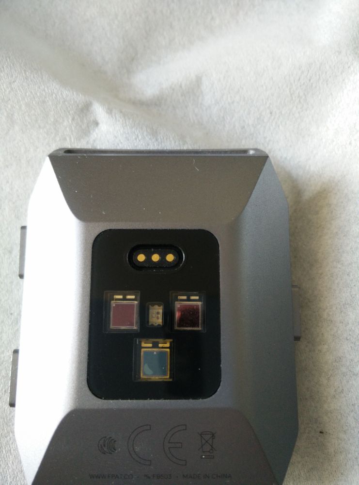 Bottom sensor with the bubble under the glass