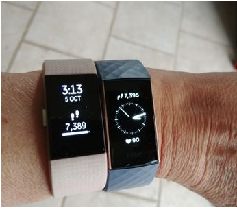does fitbit charge 3 have a clock