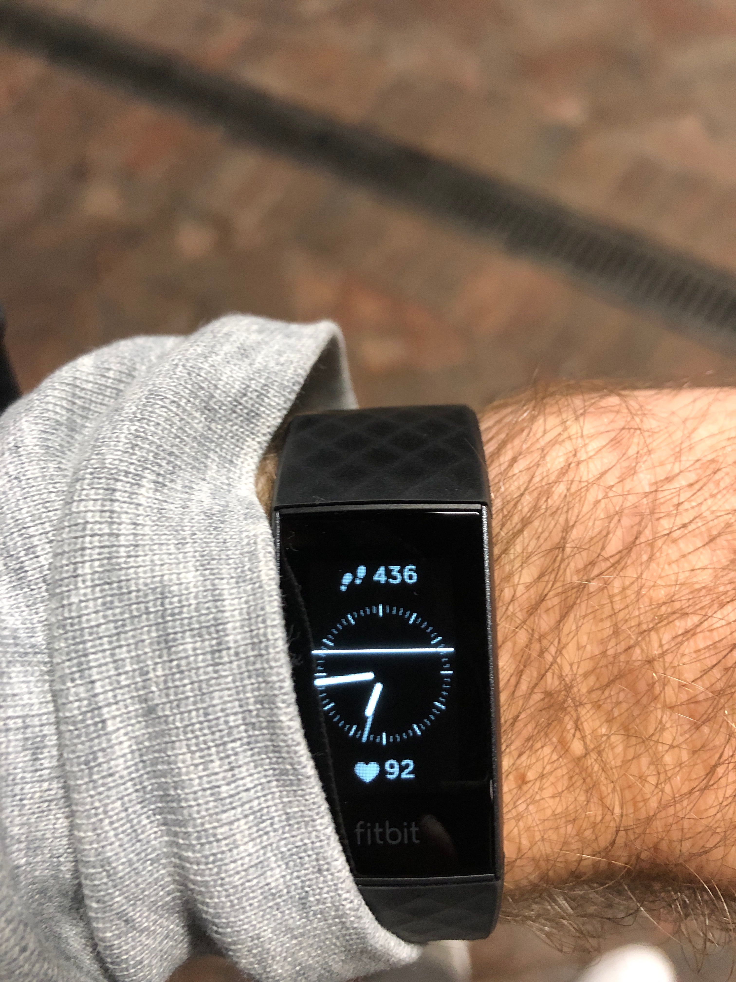 fitbit charge 3 screen is blank