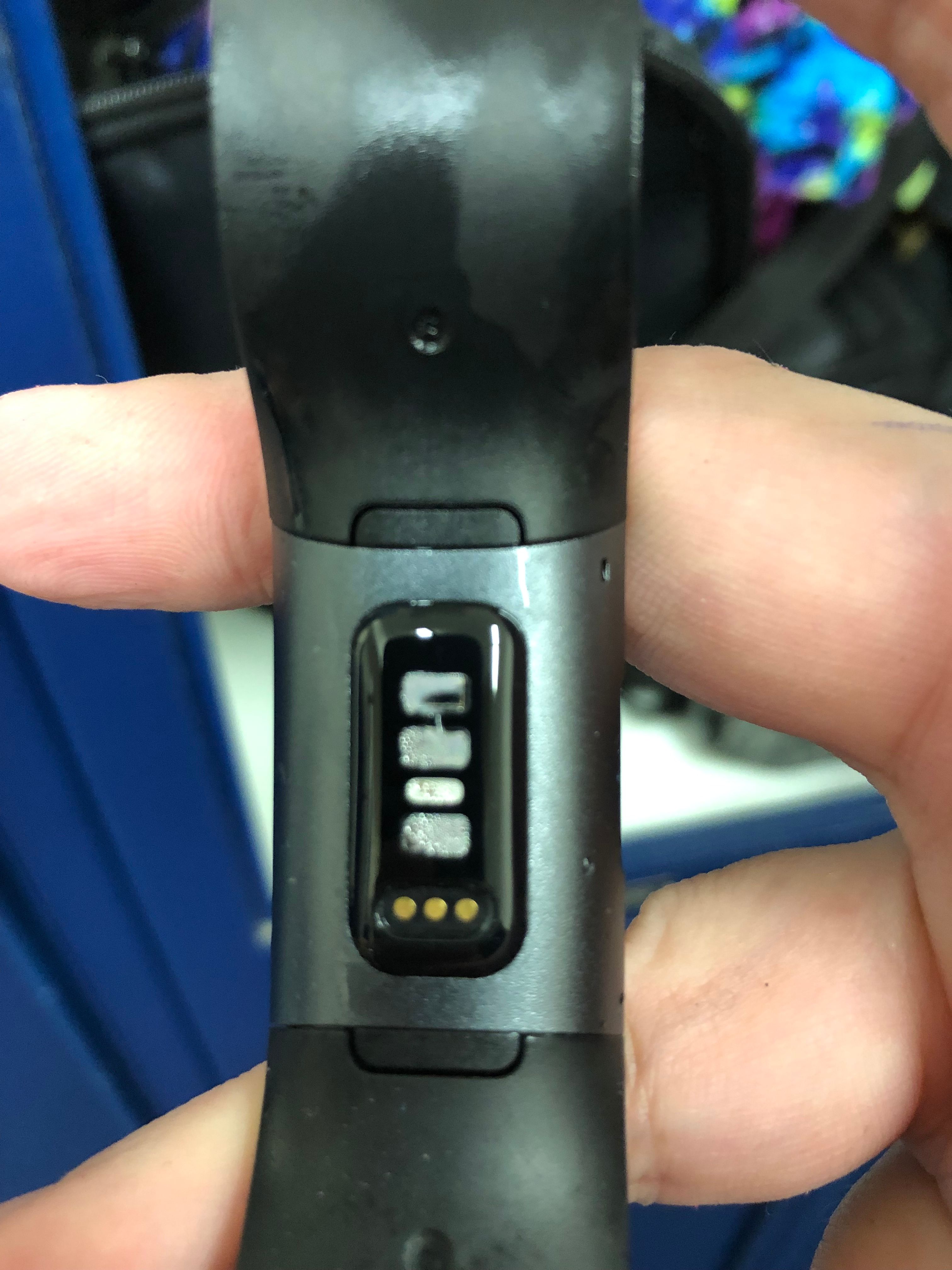 fitbit charge 3 broken