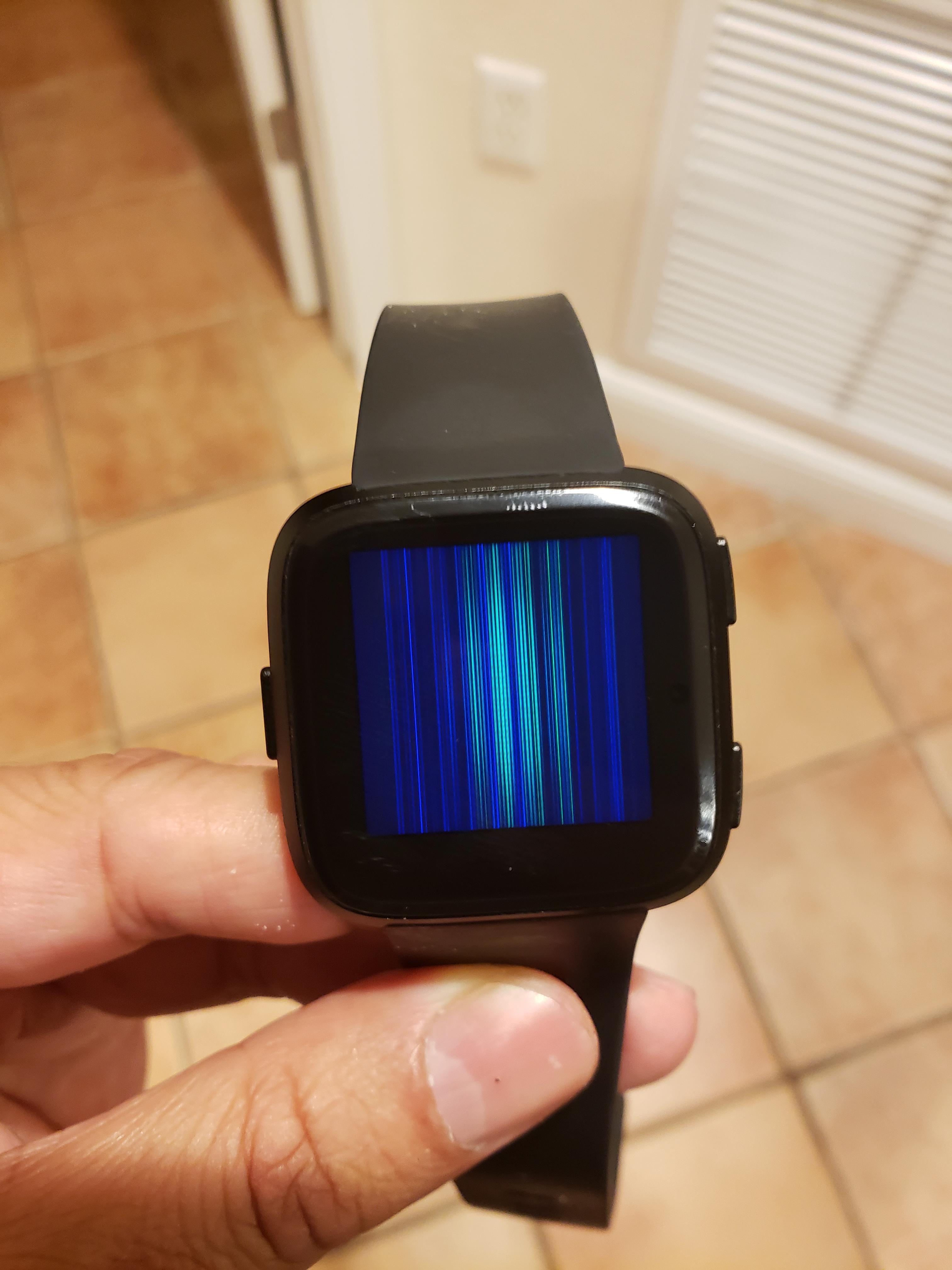 blue line on fitbit versa screen