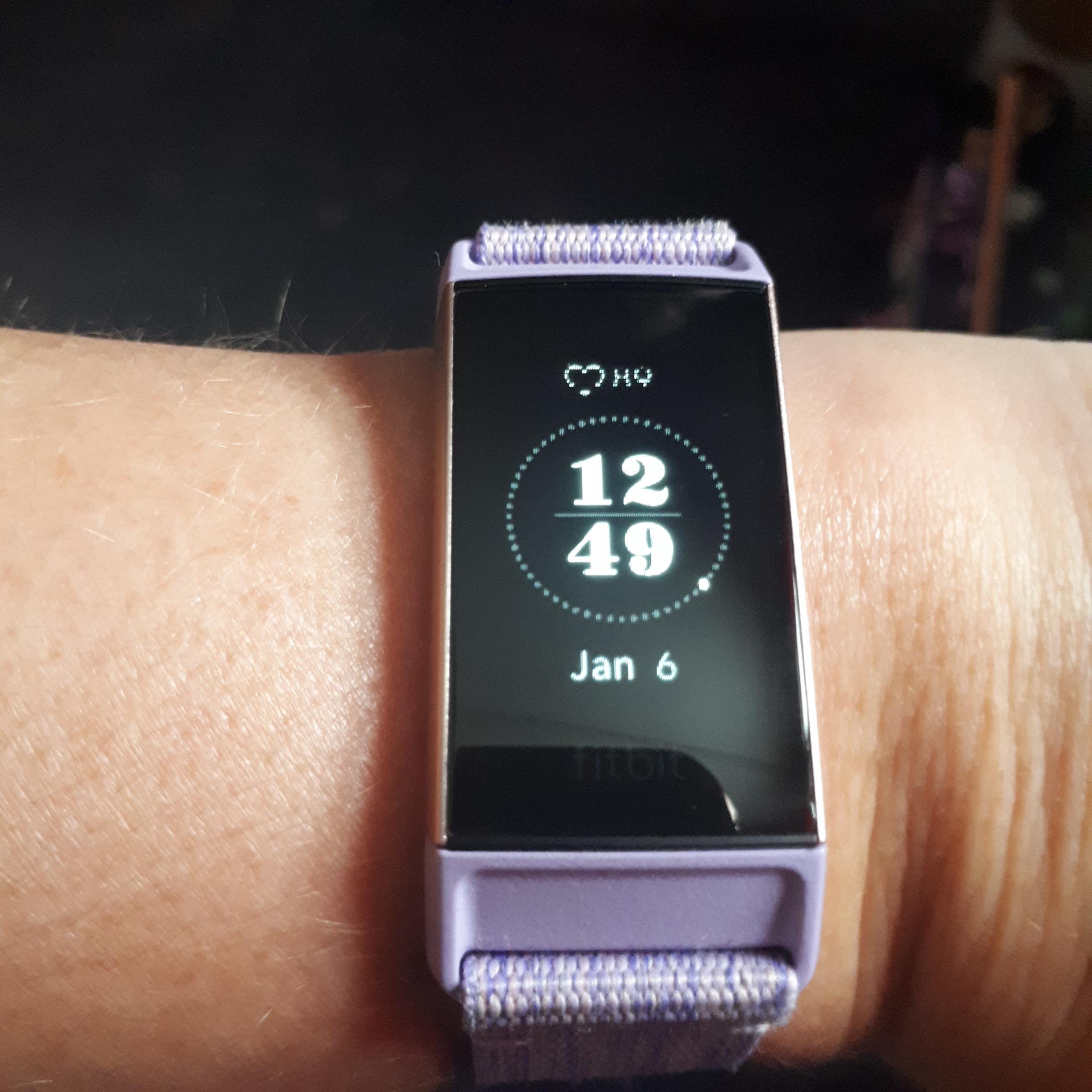 fitbit charge 3 has black screen