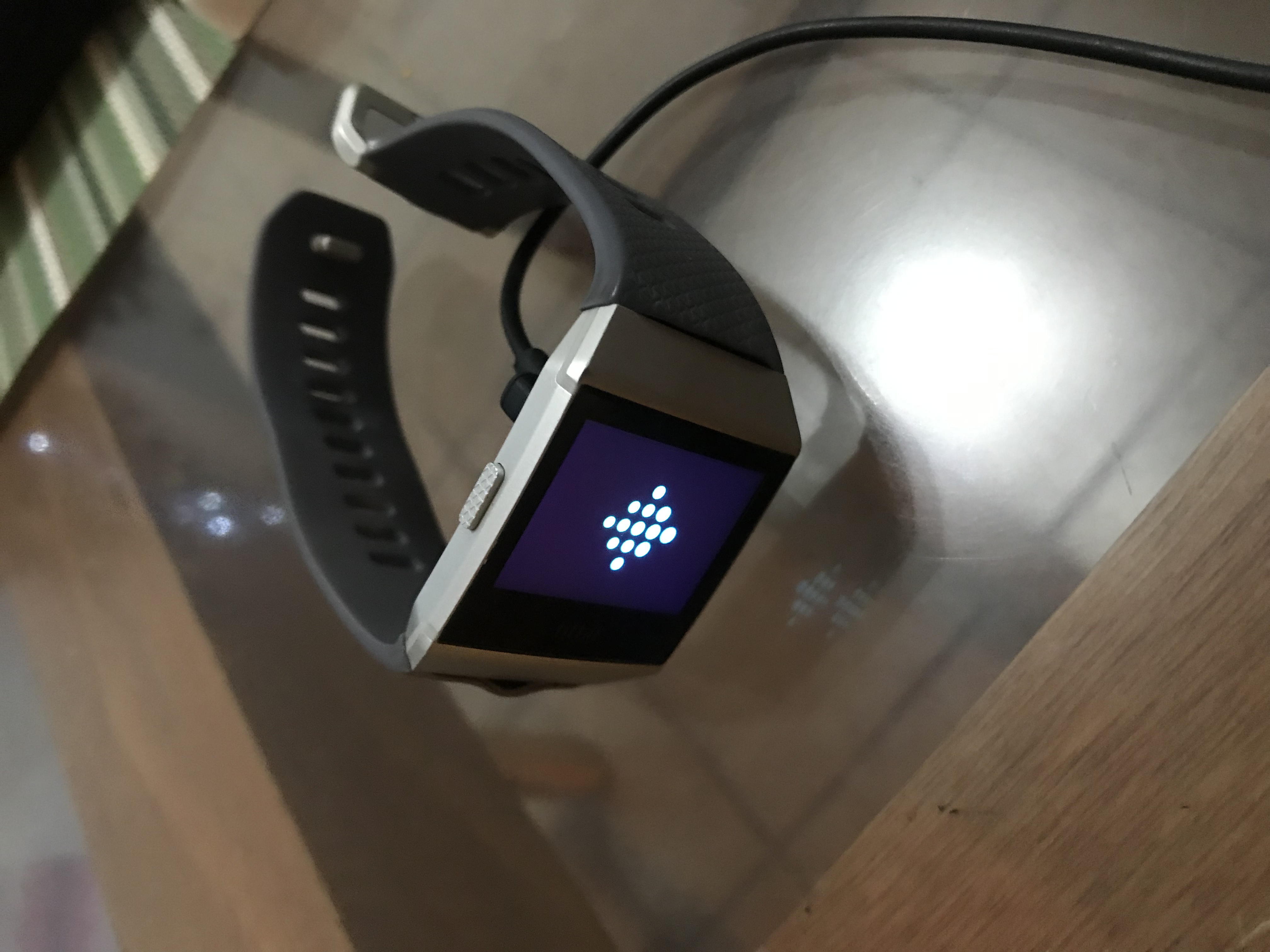 Mi reloj fitbit online no enciende