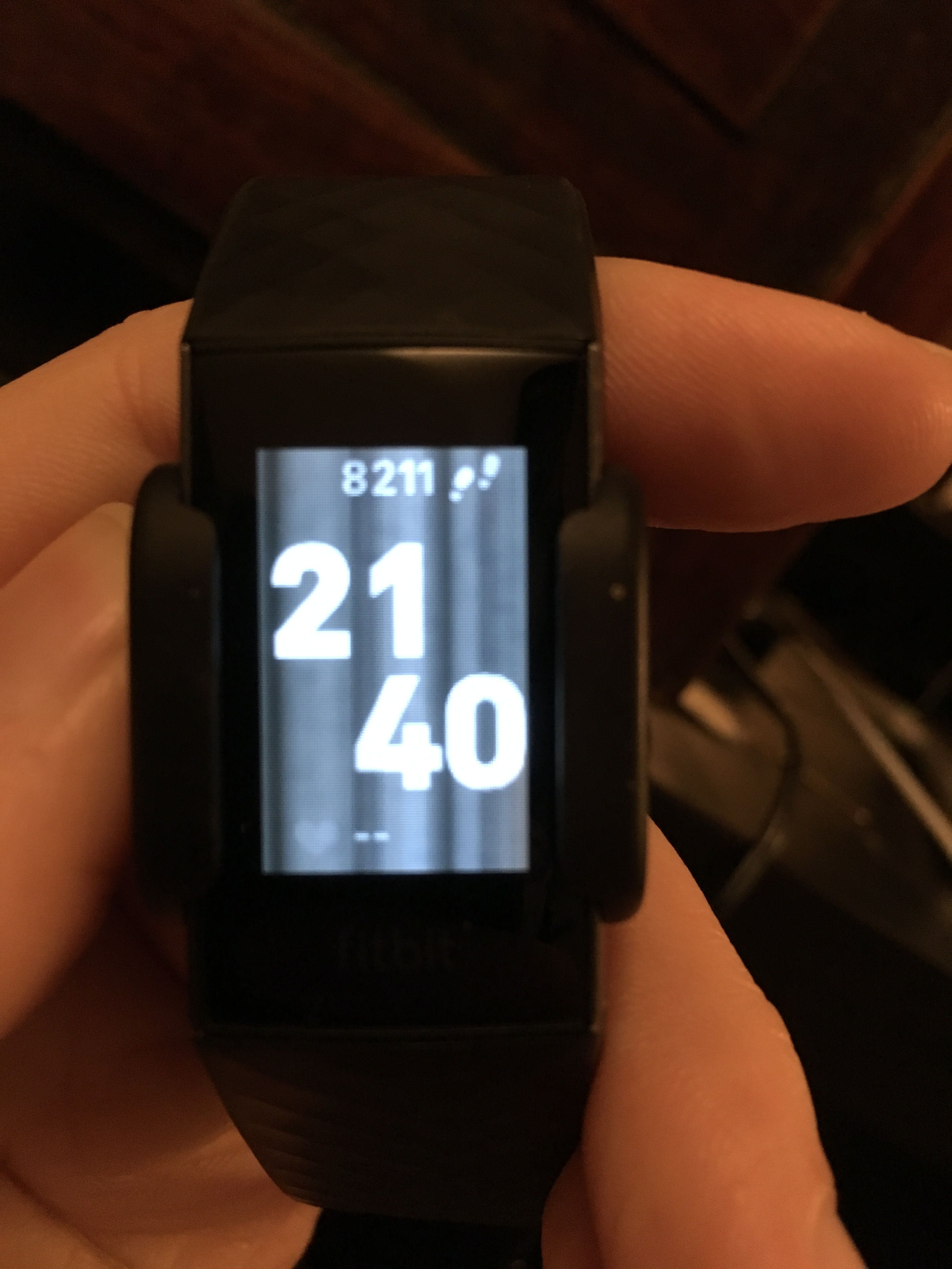 fitbit charge 3 screen went black