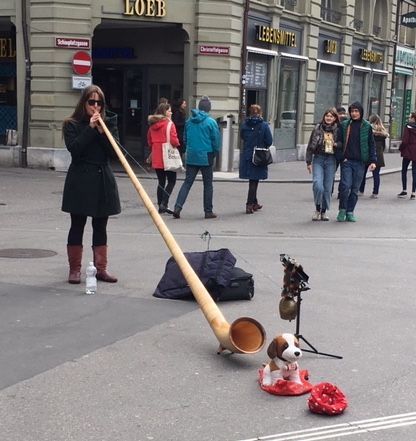 First time to see an Alphorn busker!