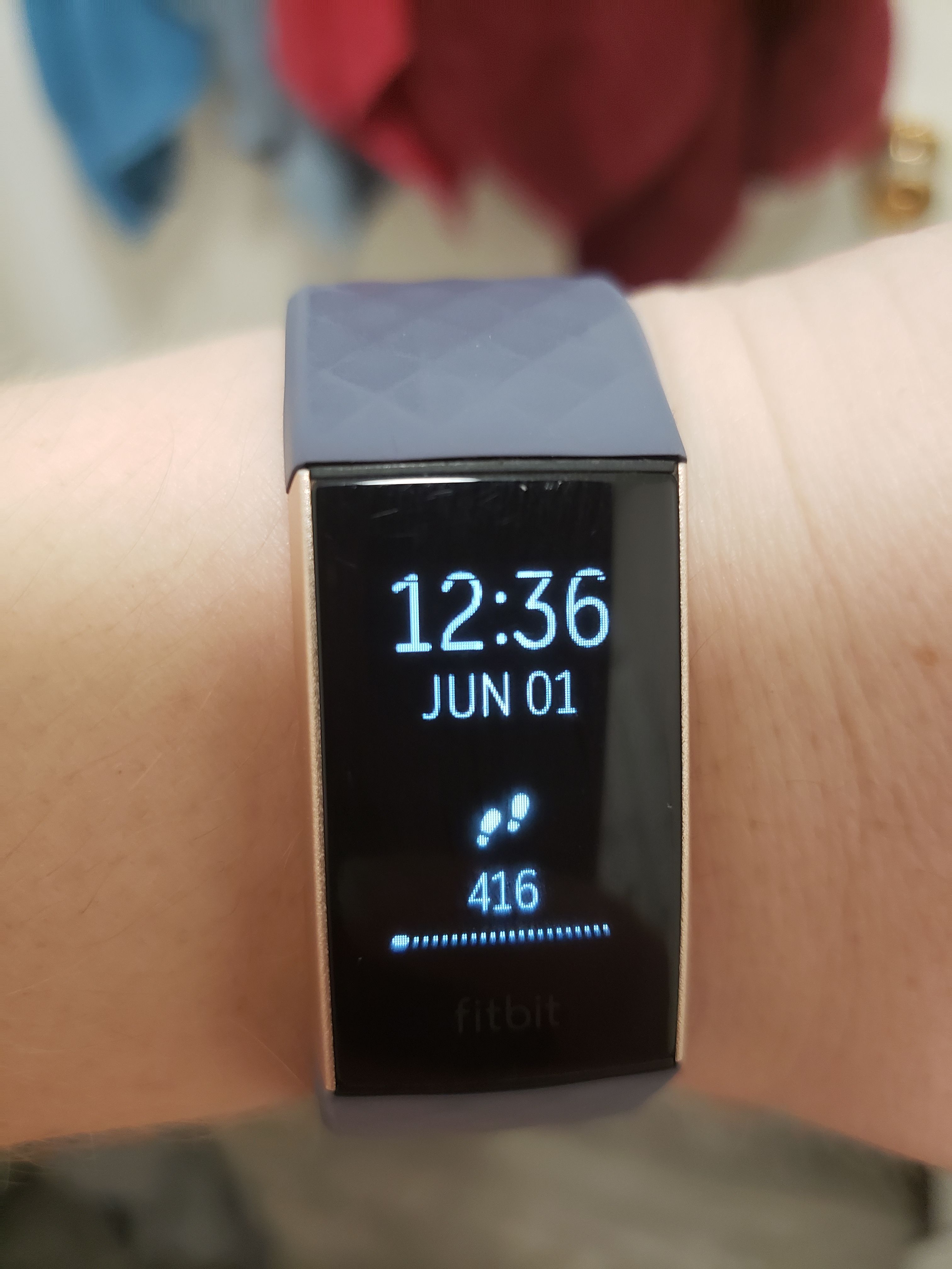 fitbit charge 3 screen black