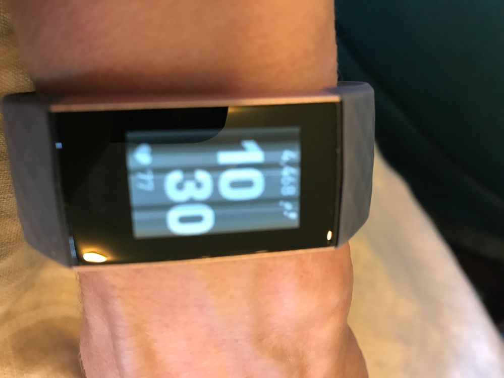 my fitbit charge 3 screen is white