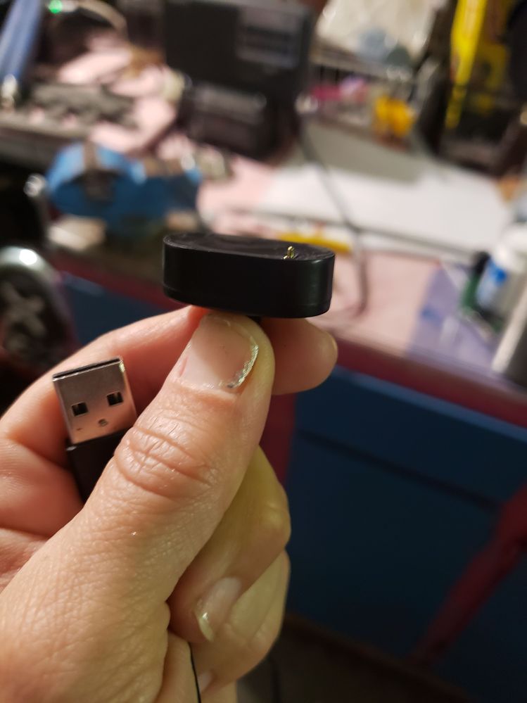 See the prong closest is the one that's pushed in and wont connect