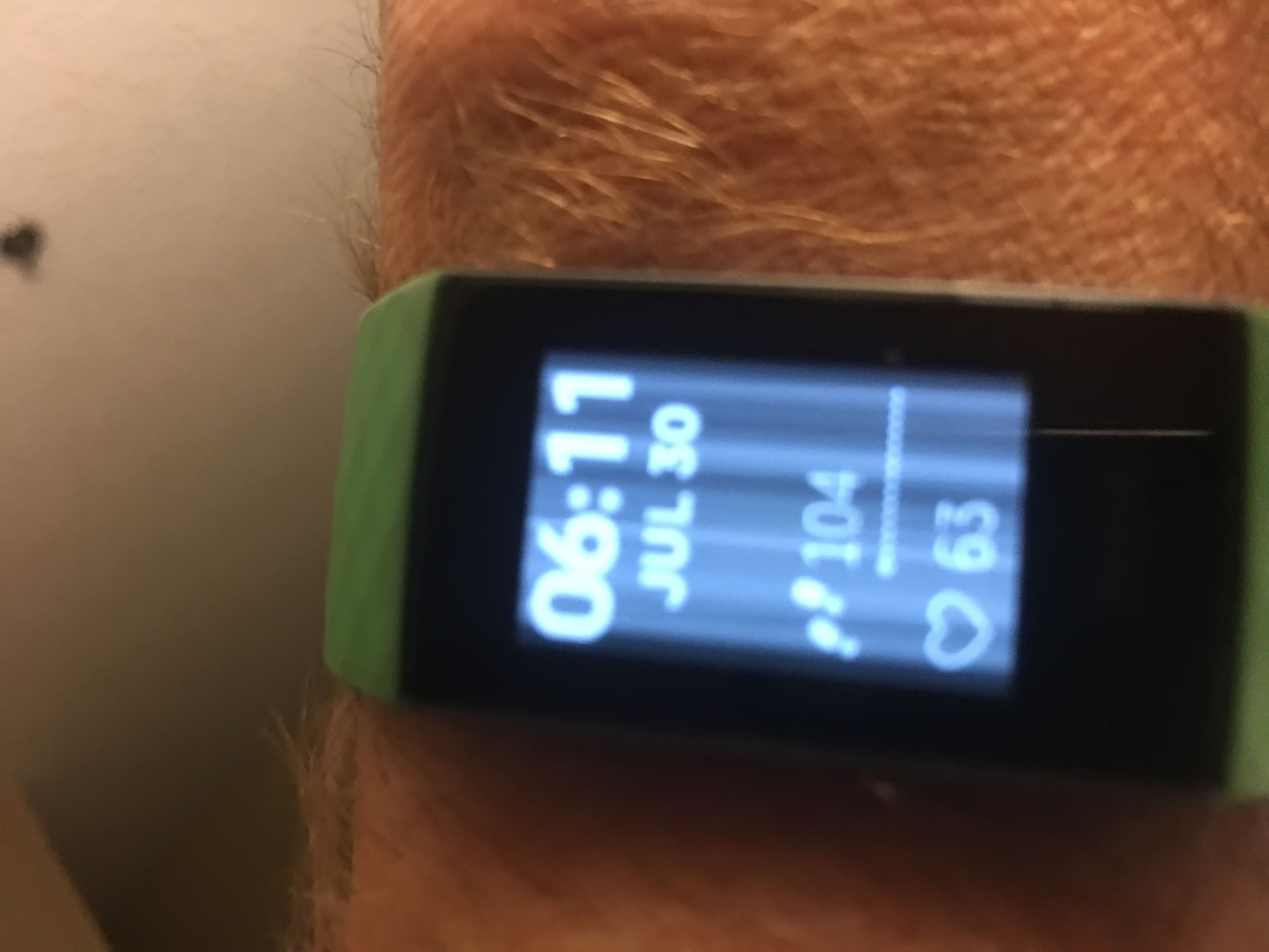 Fitbit charge 3 display best sale not working