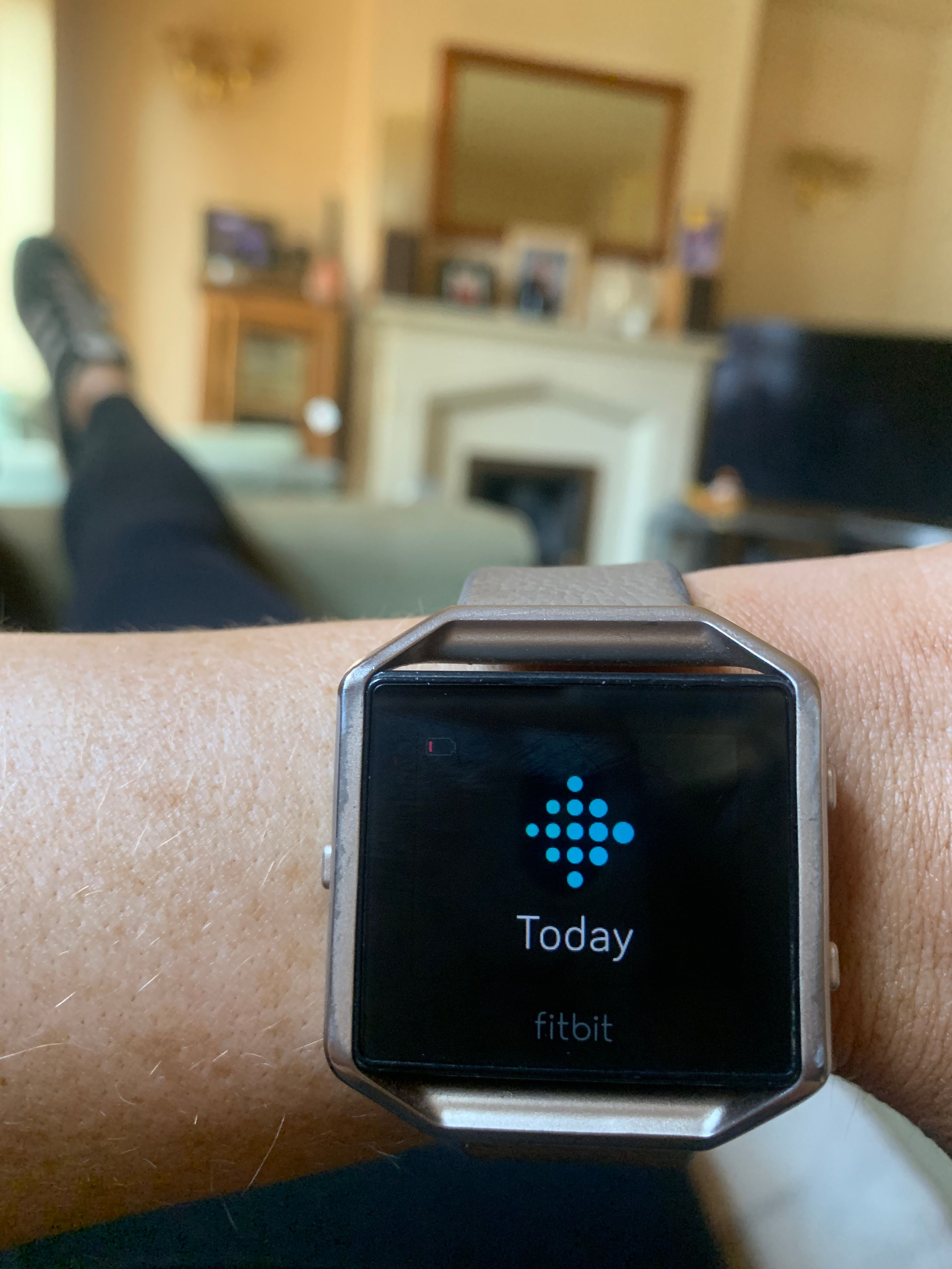 fitbit blaze not keeping charge