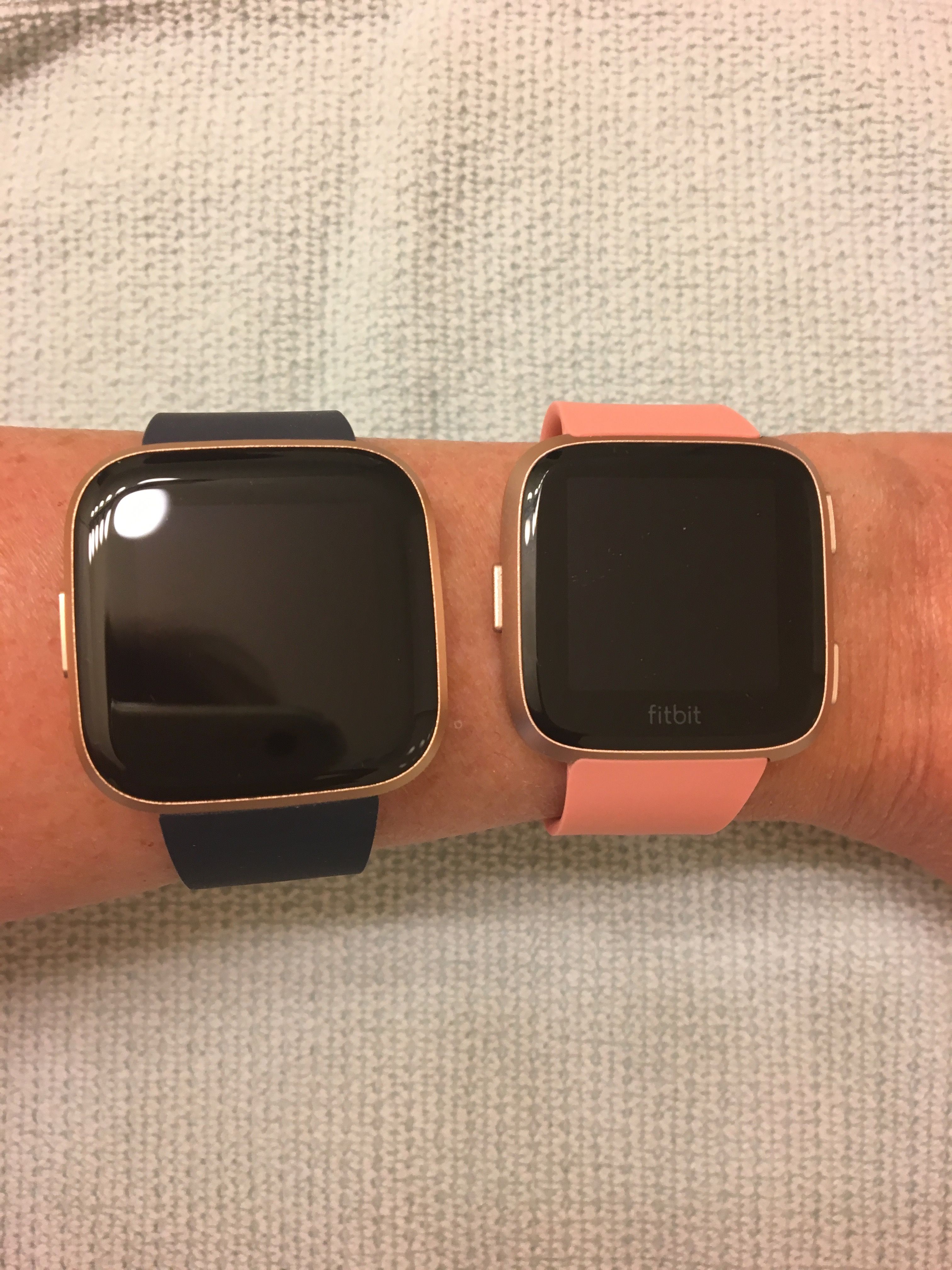 PEBBLE ONLY *New* FITBIT VERSA 3 PEBBLE Gold